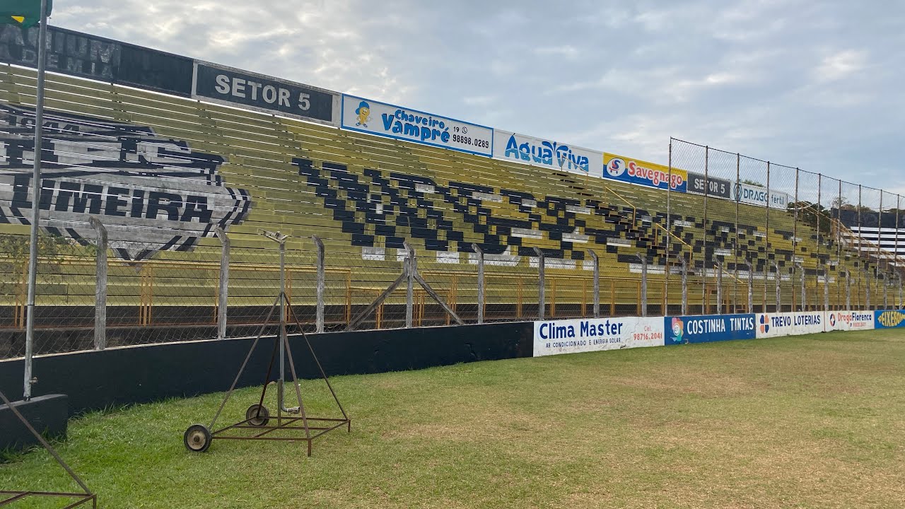 Veja como ficou a nova pintura de uma das arquibancadas do Prad&atilde;o