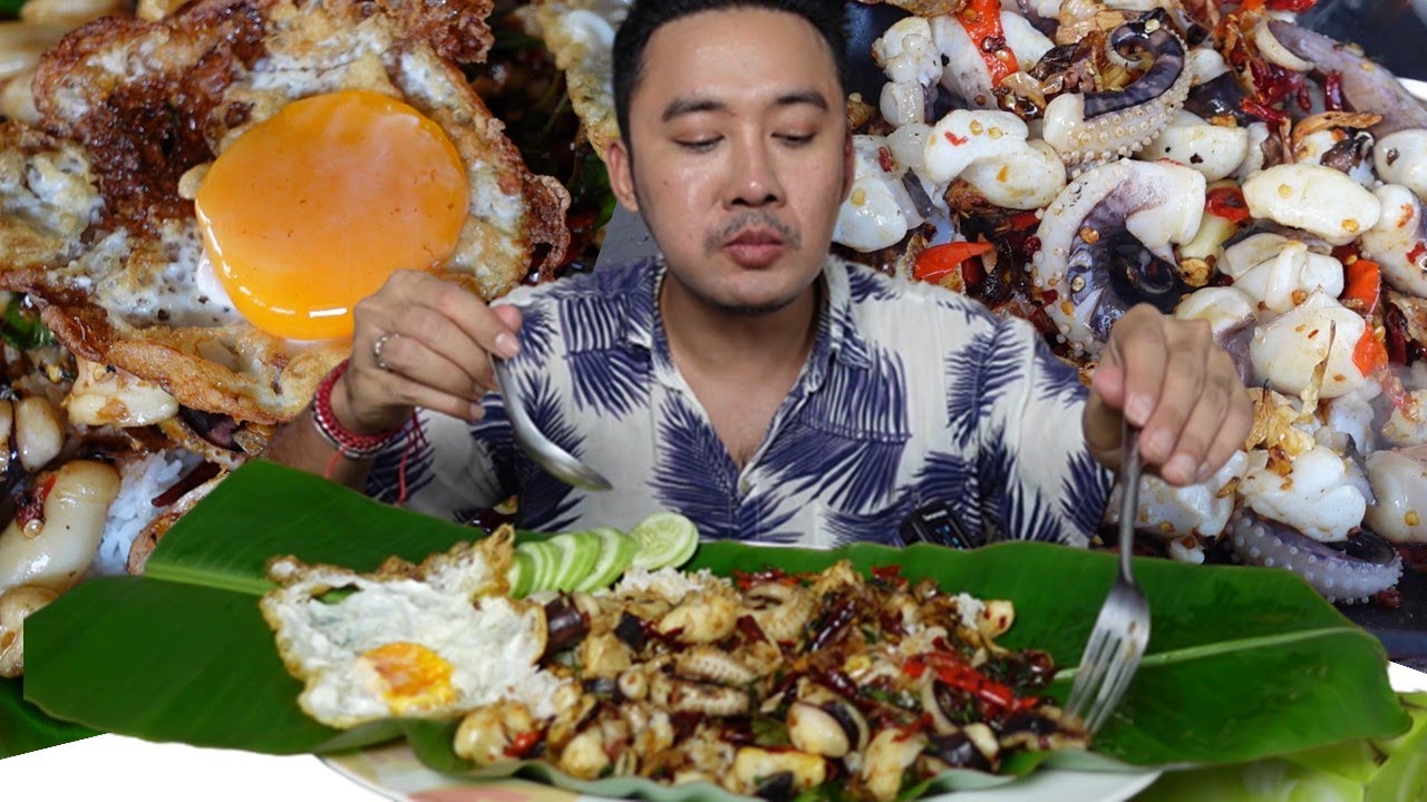 กะเพราหนวดหมึก ไข่ดาวเยิ้มๆ l กินกับกีี้