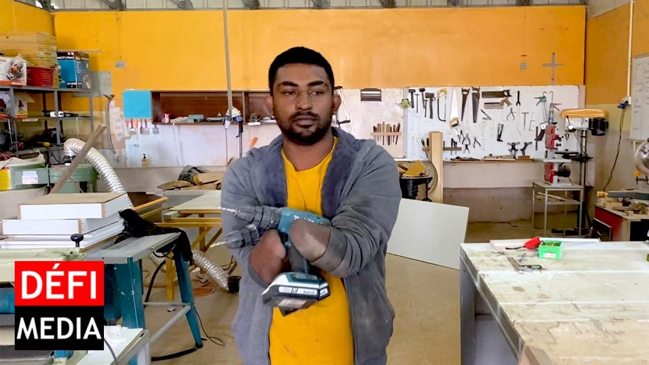 Krishna Gokhool, le menuisier sans mains