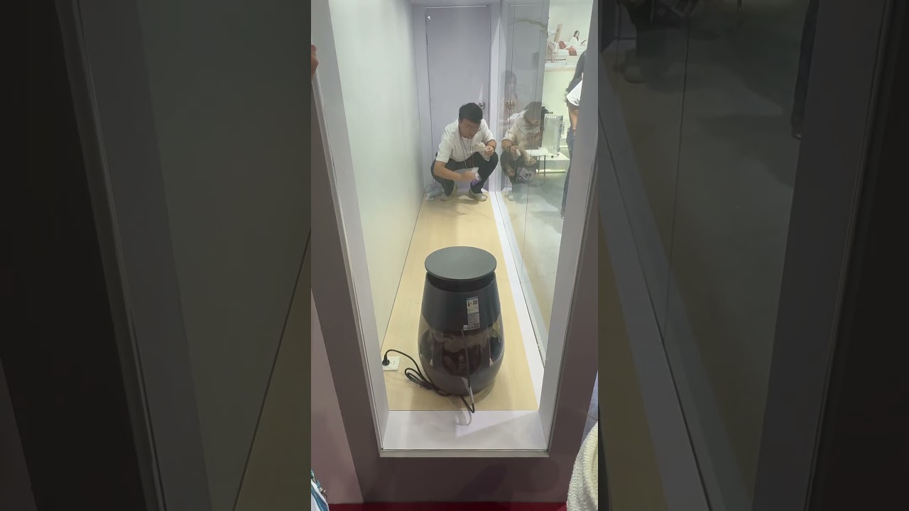 New Vacuum Cleaner Machine from Canton fair 2025 #businessfair #cantonfair  #smartfactory