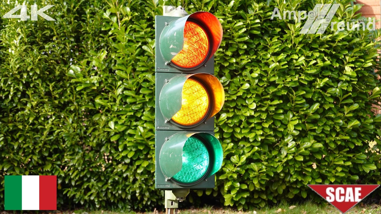 [4K] Old SCAE (Italy) Aluminium Traffic Light Ø200