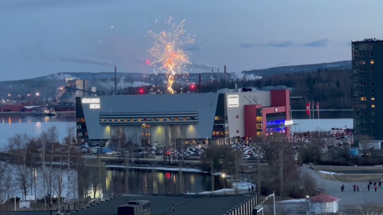 Modo tillbaka i SHL, firandet med fyrverkeri över Hägglunds arenan