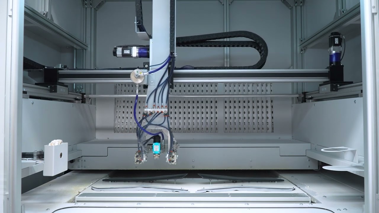 MQH-25 – Impianto automatico di spruzzatura colla per componenti automotive