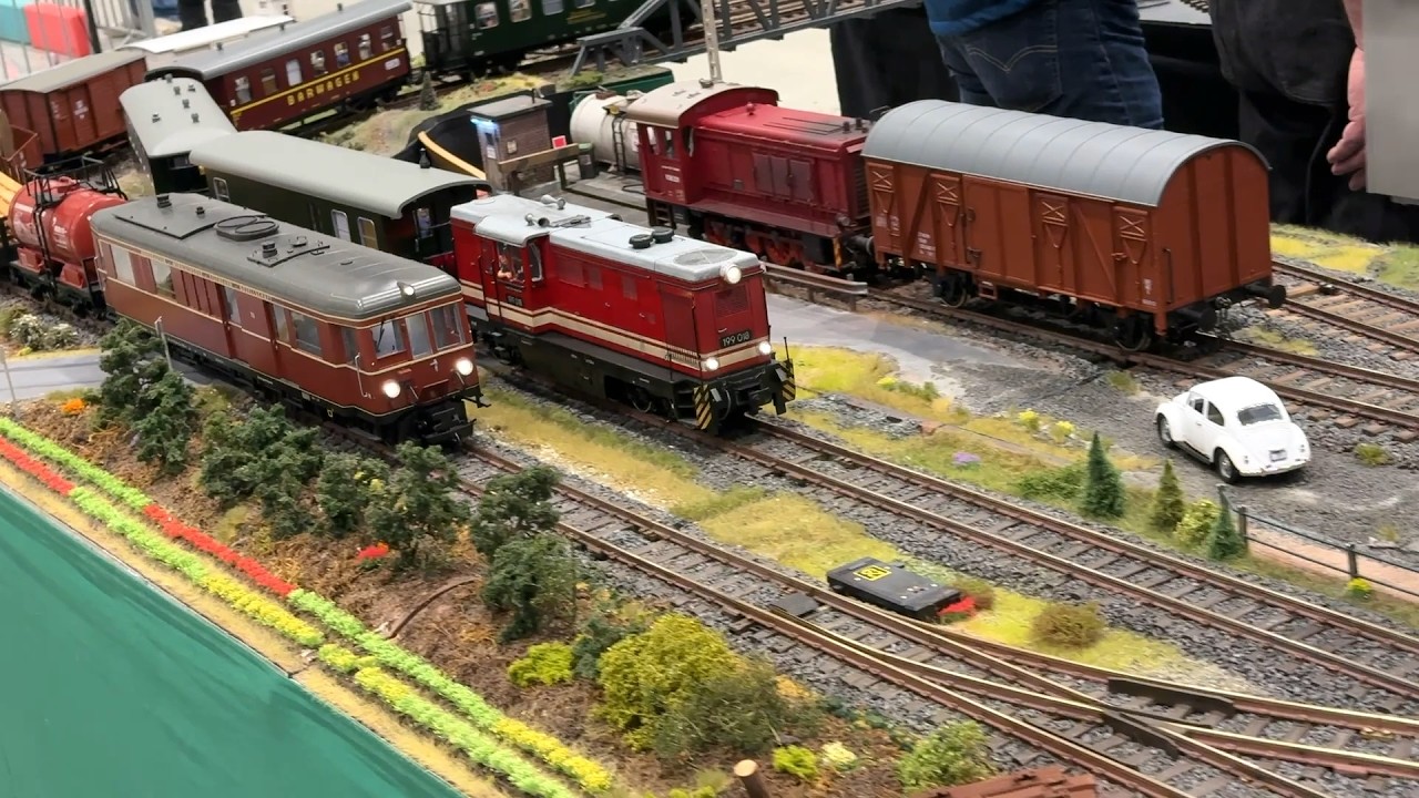 LGB, Magnus and 3D printed model trains on very detailed large scale LGB model railway layout part 1