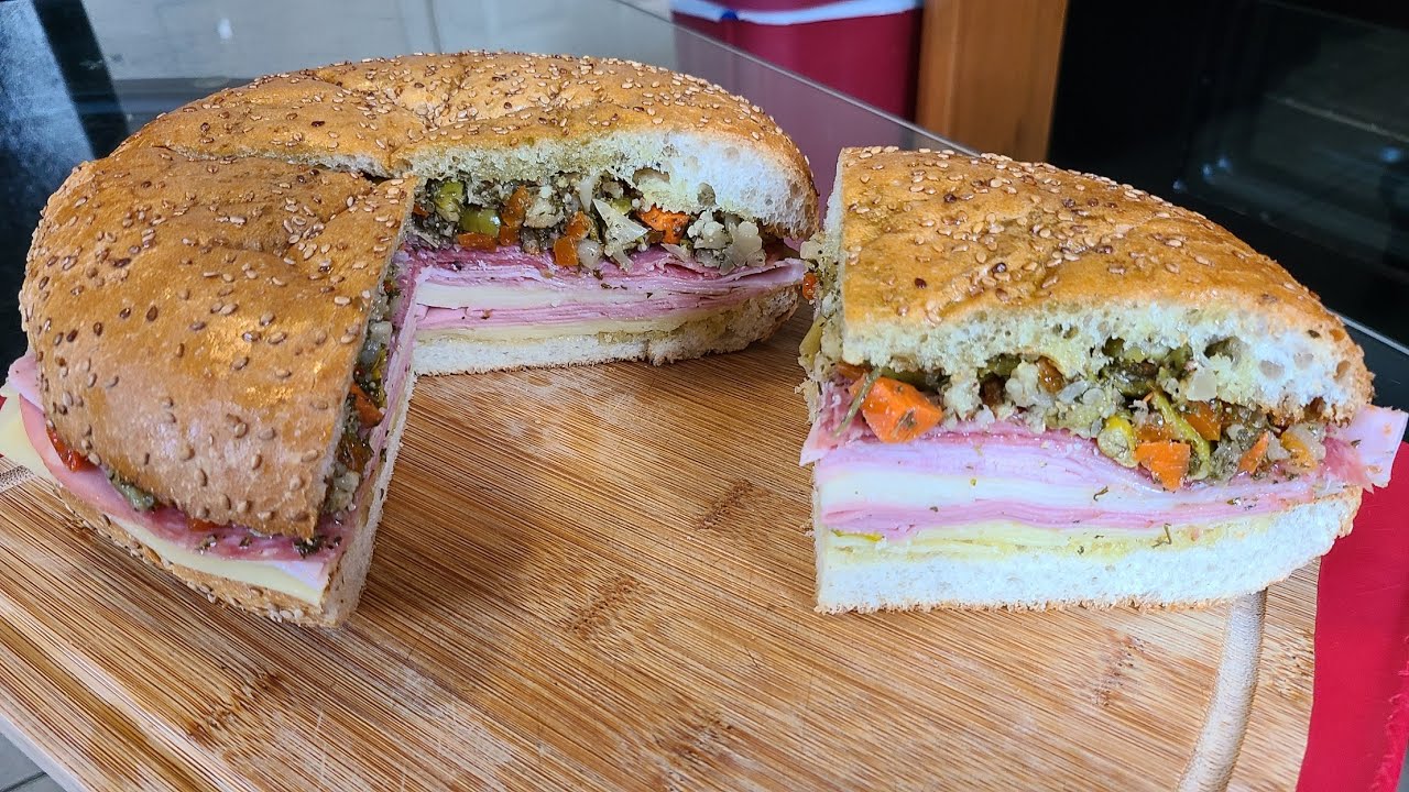 Маффулетта из Нового Орлеана (версия Central Grocery)