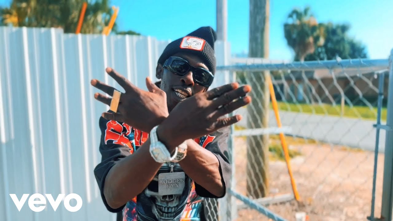 Fya Saga - Size 11 (Official Music Video)
