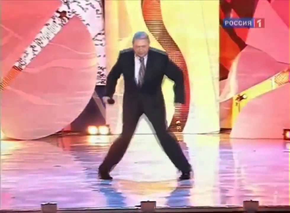 Евгений Петросян Танцует под Angerfist  Incoming