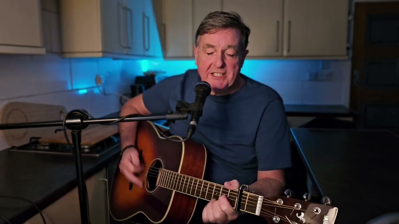 Come undone / Robbie williams acoustic cover. 