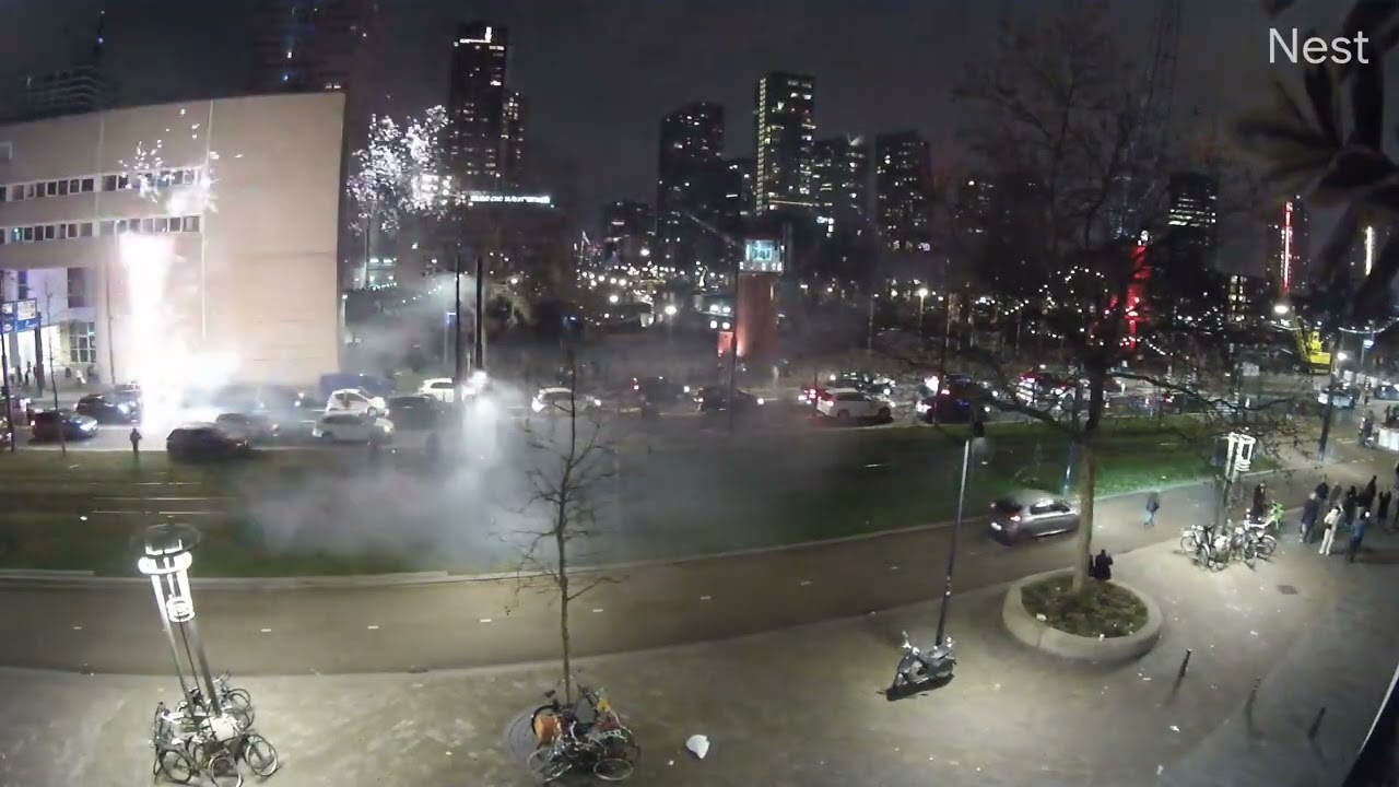 Een uurtje vuurwerk 2025 - 2026. Wel 4x zo snel.