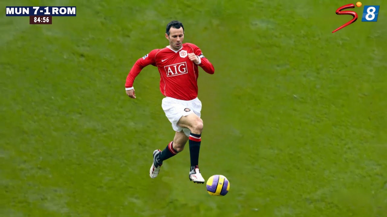 When Ryan Giggs showed Francesco Totti who is the boss!