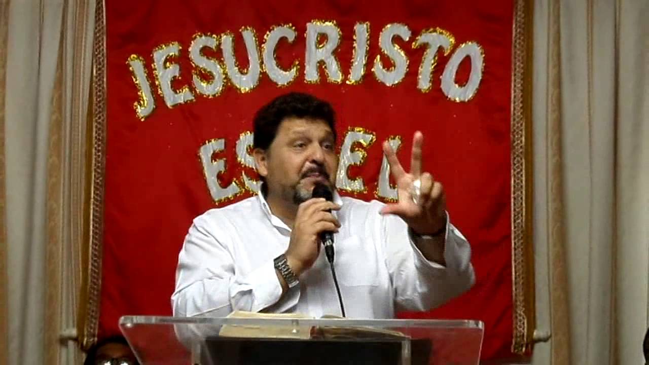 FERNANDO FAJARDO EN LA IGLESIA DE OLIVA ..en tu desierto sigue adorando a dios