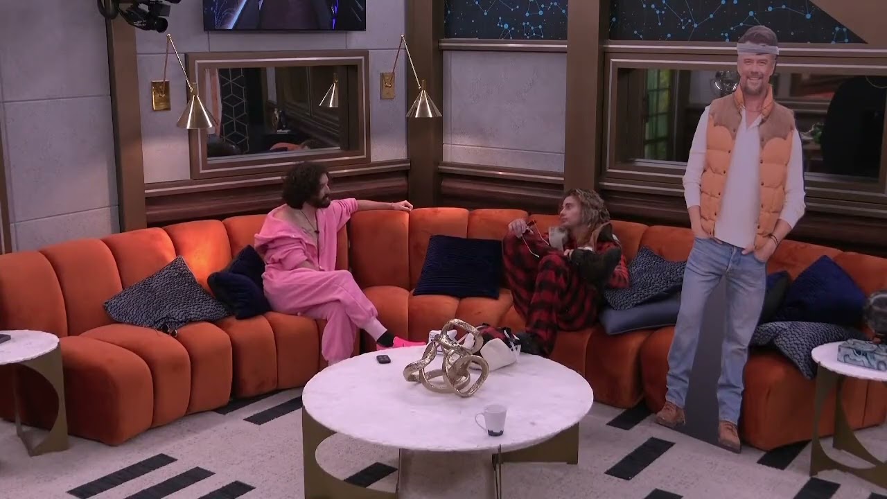 BB25 Cam convinces Matt to flip his vote from Felicia to Izzy