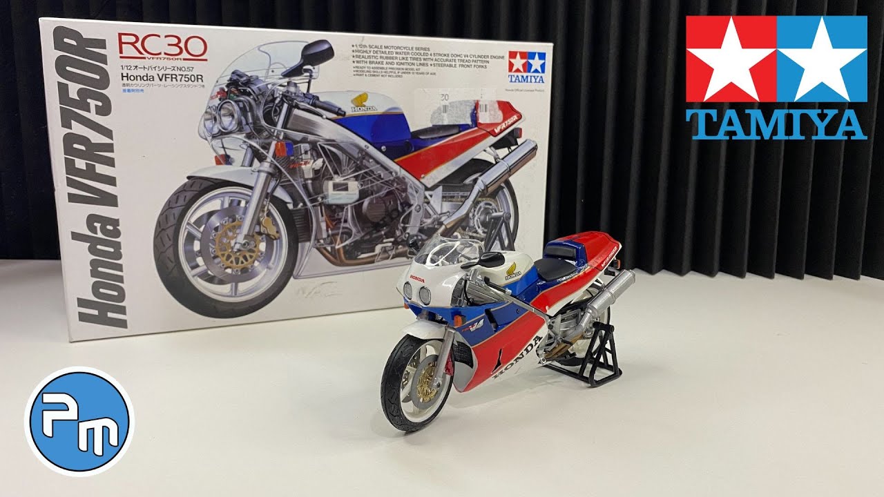 HONDA VFR750R - TAMIYA - Scala 1:12 - Full build