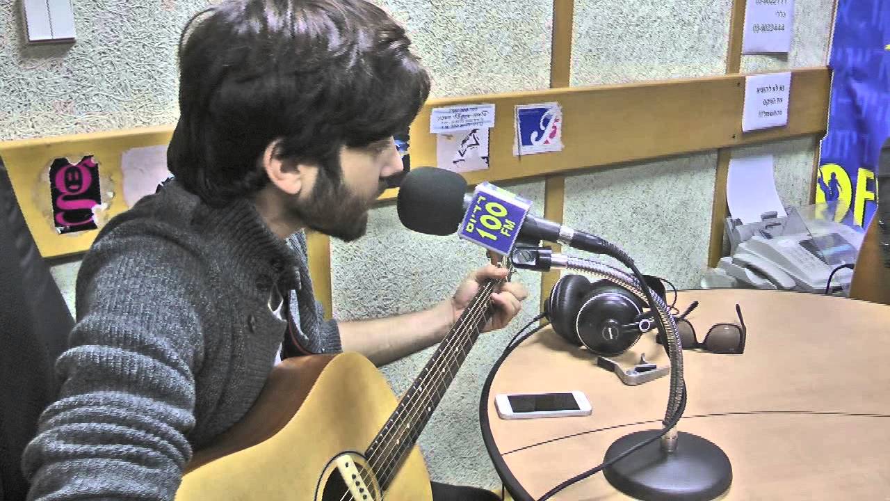 גיא ויהל - Chasing Cars - ביצוע מיוחד - מושיקו שטרן - 100FM