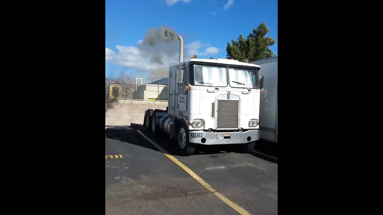 3406b cat cold start.                            A day in the CABOVERLIFE
