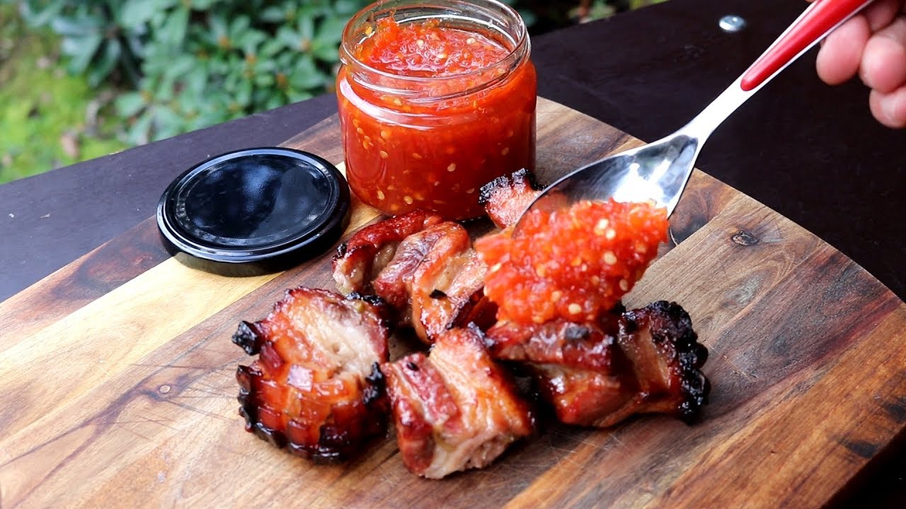 Asia Schweinebauch Spieß mit süß saurer Chili Sauce