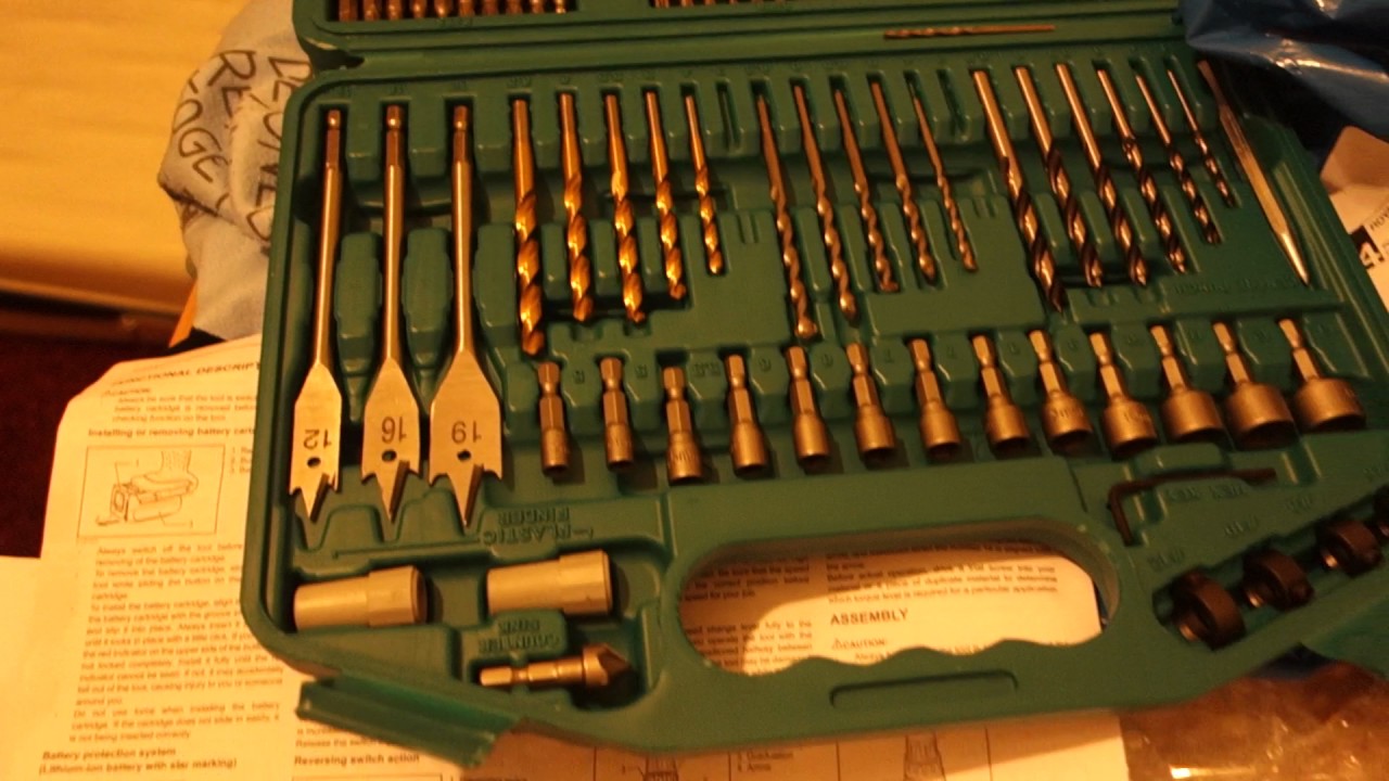 How to Change the Chuck on a Makita Drill