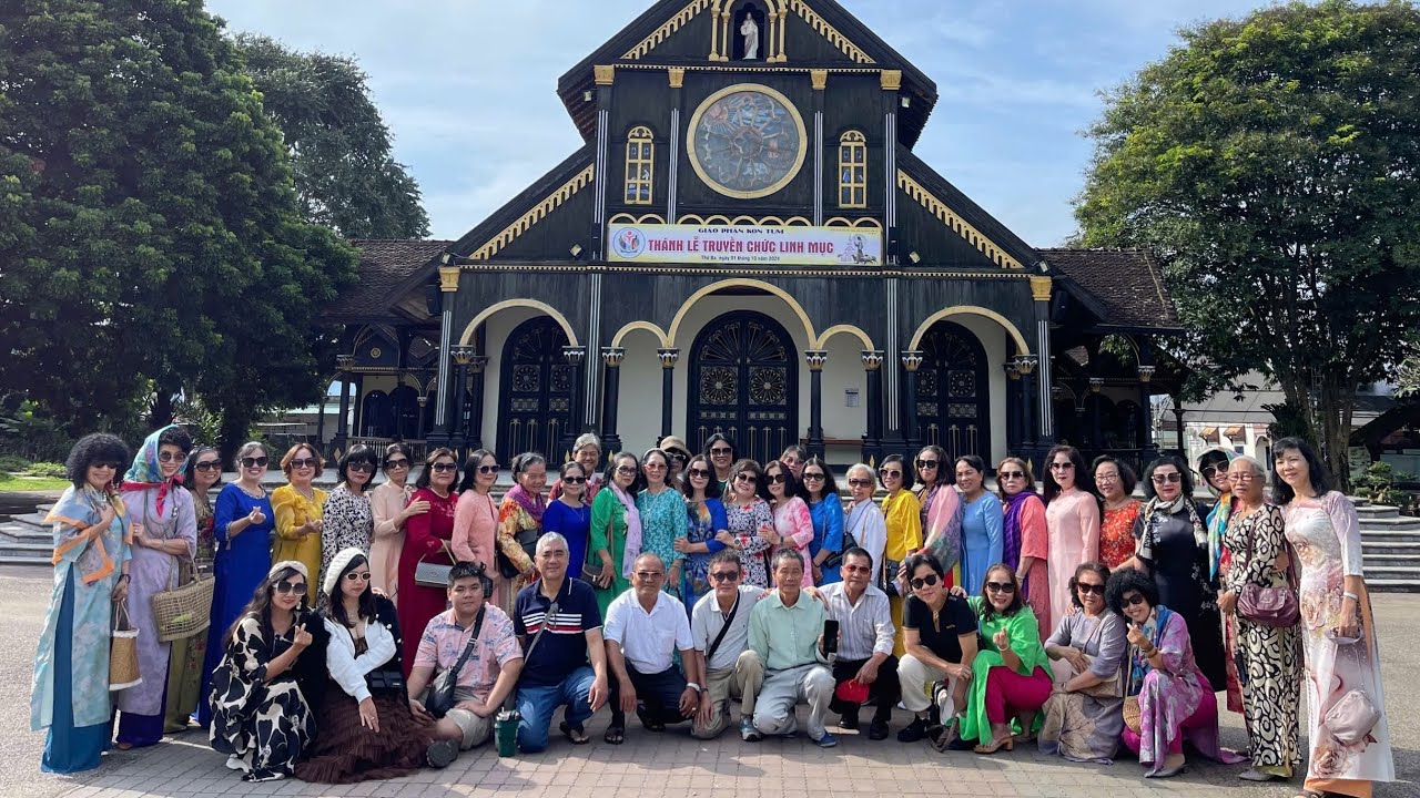 Chia sẻ đến Đồng bào Dân tộc thiểu số tại Giáo Xứ Klâu Rongol Thôn Klâu Ngol Ngó Xã La Chim Kon Tum