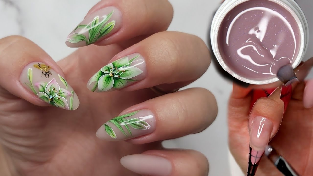 Идеальный гель для Коррекции и наращивания Couture Color. Цветок гель лаком