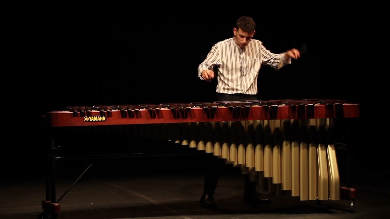 Diego Casado plays 