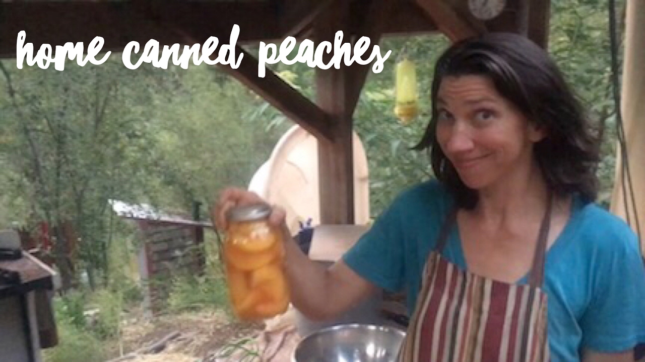 How to Make Beautiful Home Canned Peaches | The Homestead Wife