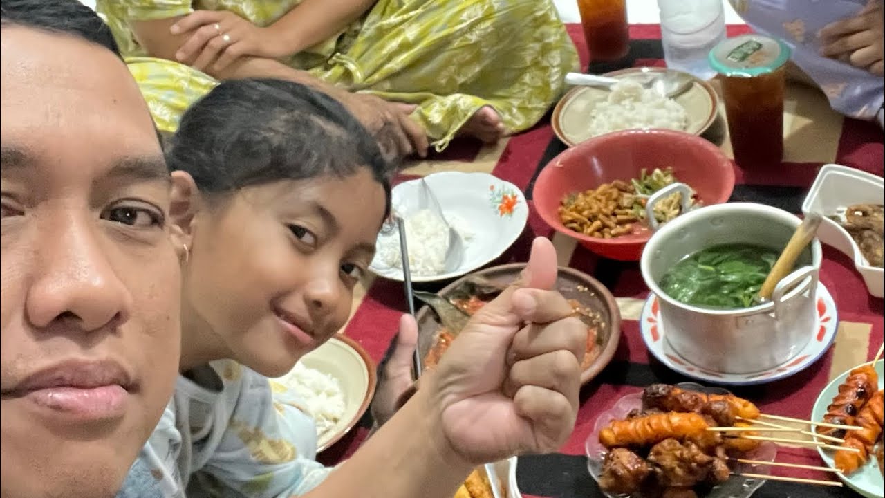 Berbuka puasa pertama di bulan puasa ramadhan 2026