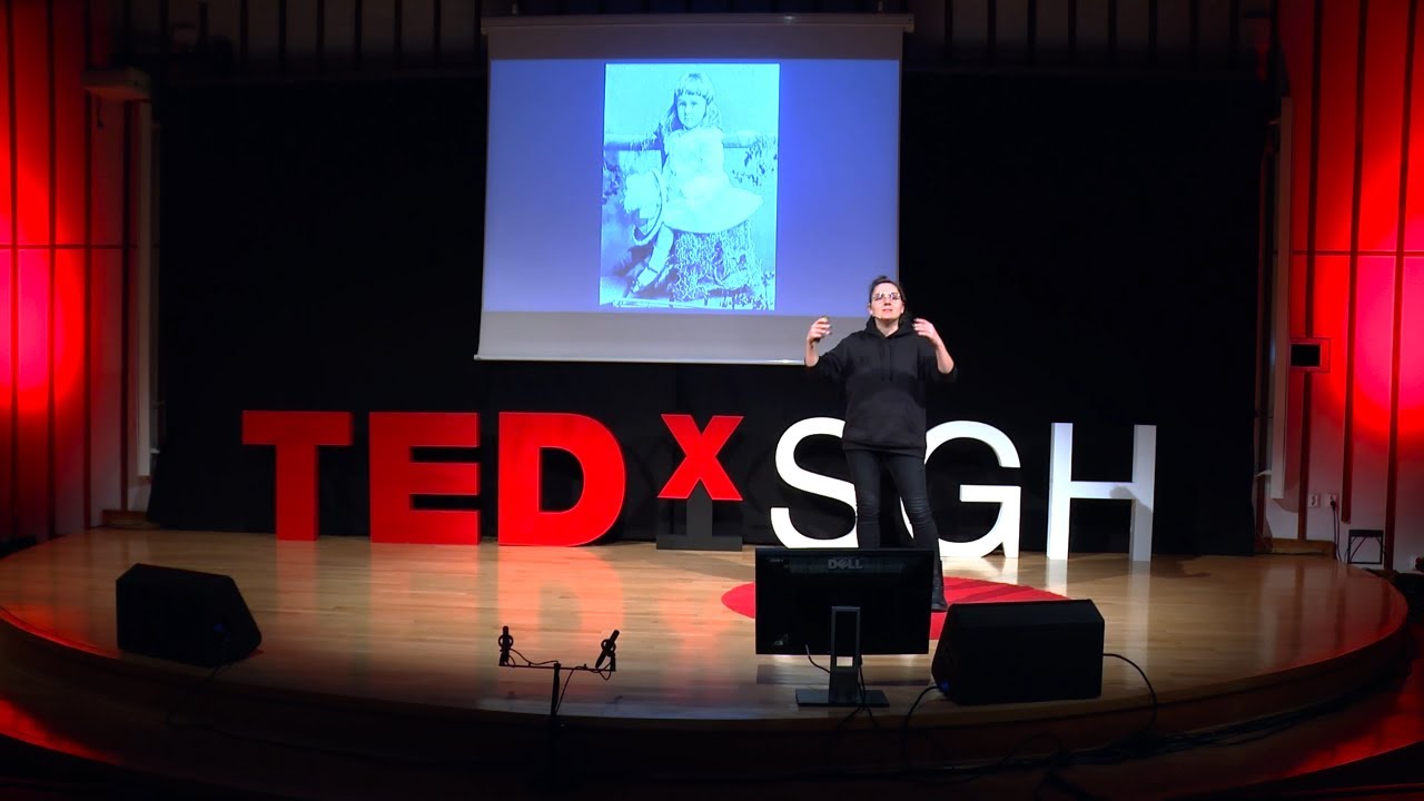 Moda jest dla nas, nie my dla mody | Zofia Zochniak | TEDxSGH