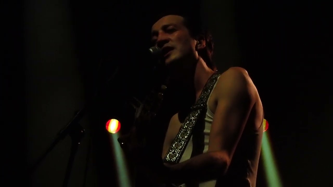 Marlon Williams, The first time ever I saw your face, live in Paradiso 13-11-22