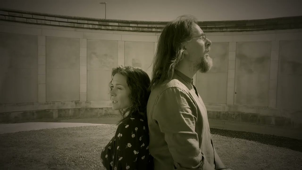 LunAcoustic - De Soldaat (Officiële videoclip)