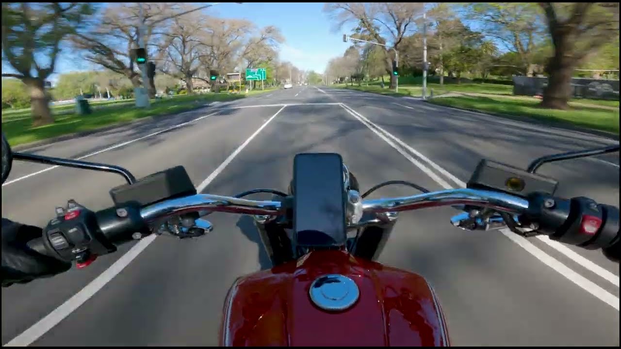 BMW R18 2022 | CITY RIDE | CUSTOM EXHAUST