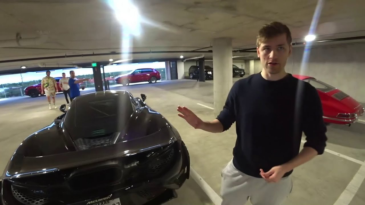 MIZKIF GOES PORSCHE SHOPPING ft  Sodapoppin, Hasanabi, AustinShow & ESFANDTV