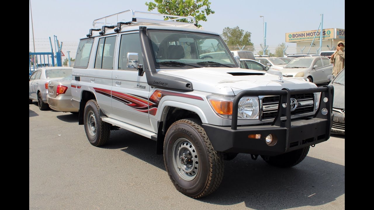 Toyota Land Cruiser VDJ76 Hardtop 5-Door LX 4.5L V8 Diesel 4WD 2020 Model - Silver Color