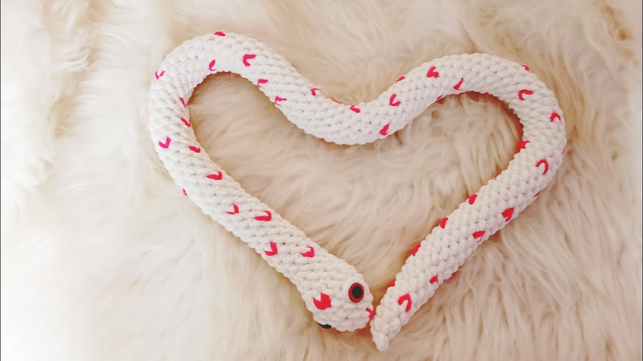 sevgililer günü için hediye fikirleri/ amigurumi yılan/ amigurumi snake