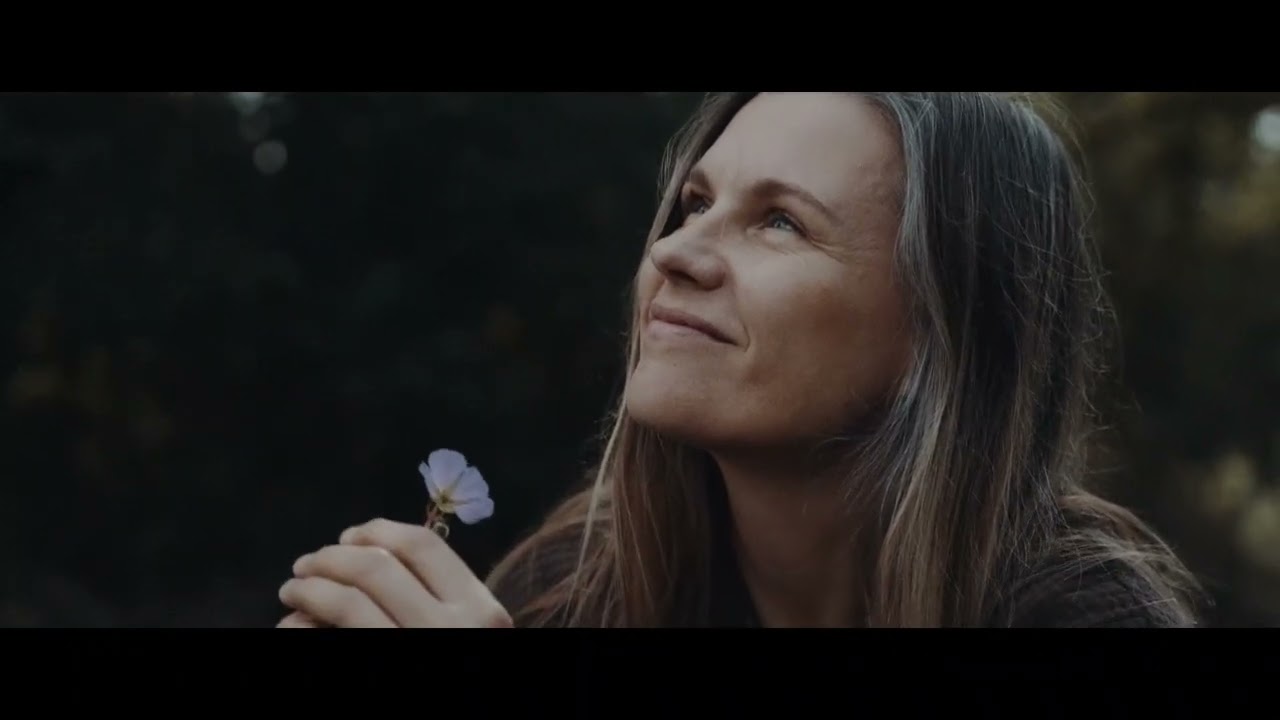 Natalia Grosiak - Jesteś piękny  (Official Video)