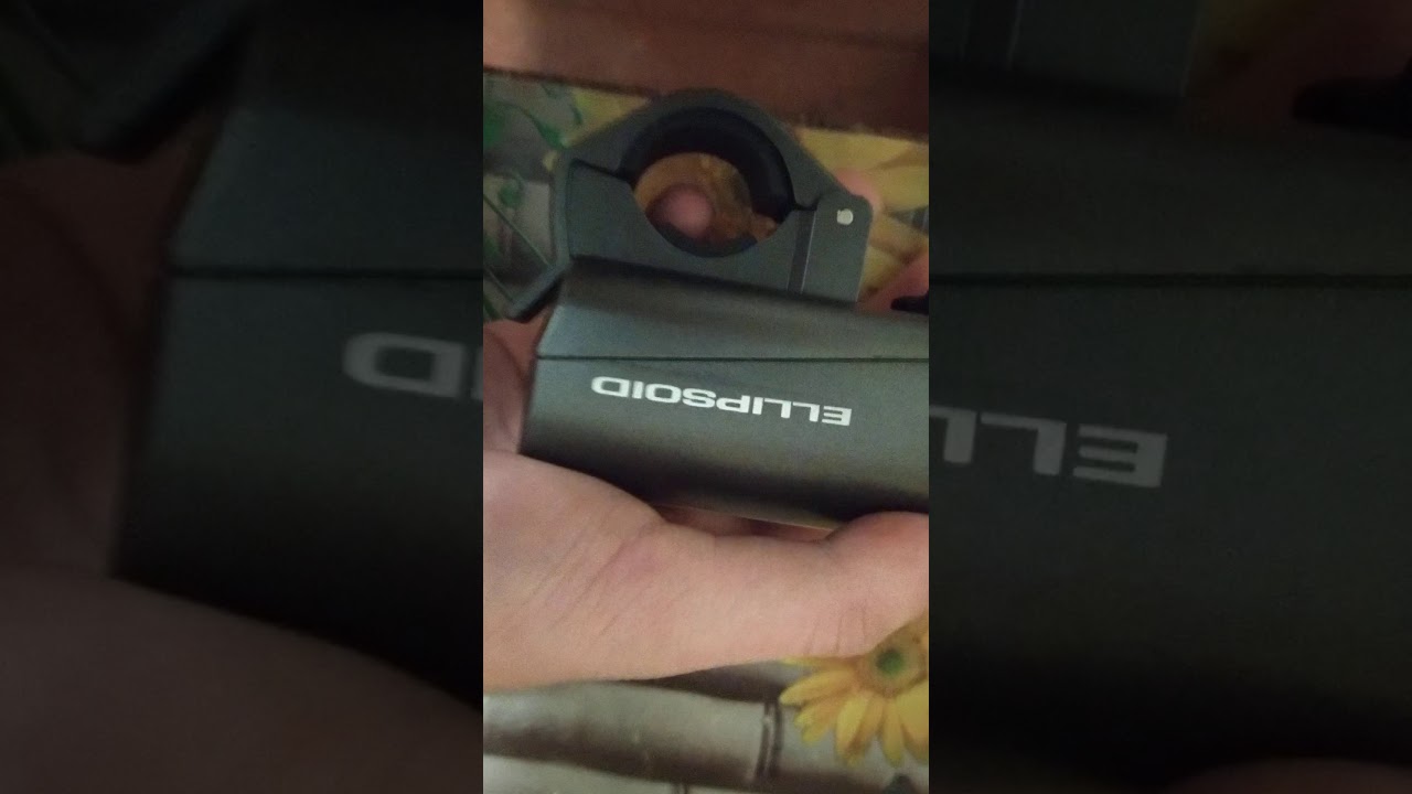 Велосипедная фара Sigma, Ellipsoid с галогеновой  лампочкой 6V, 0.4A, 12Lux, 5 акумуляторов АА.