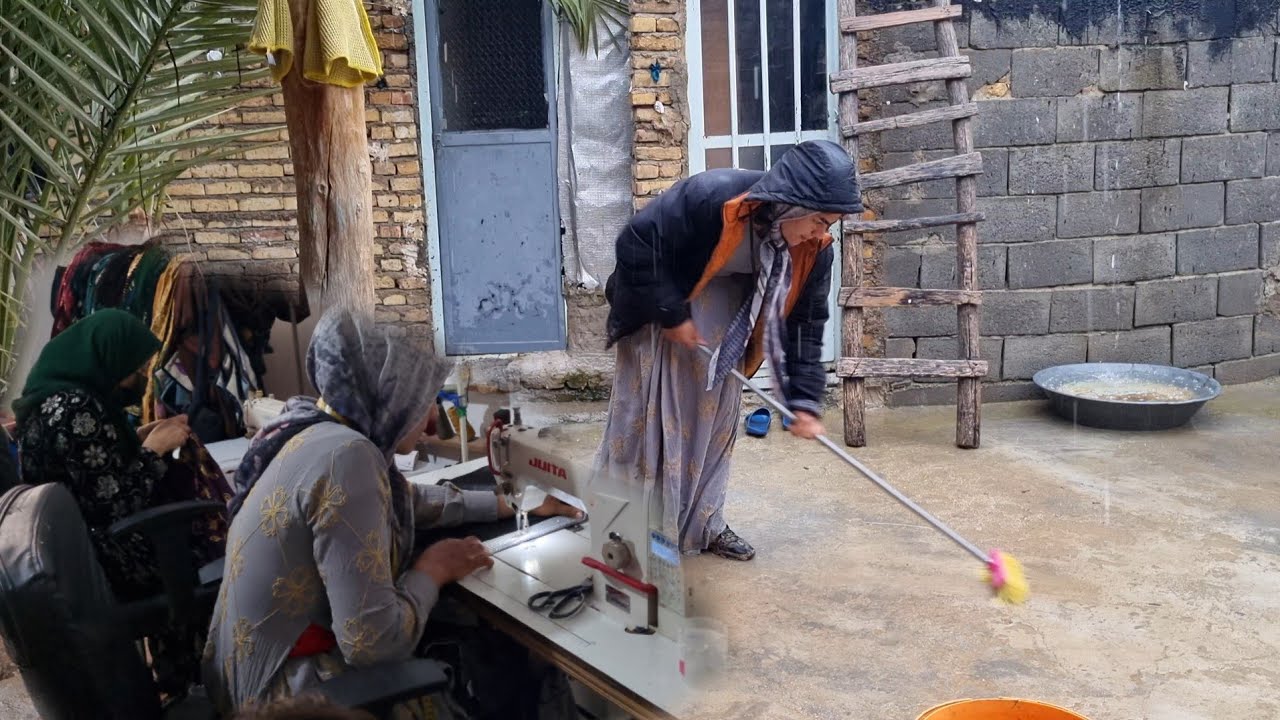 Poverty in winter: trying to provide food to escape from hunger