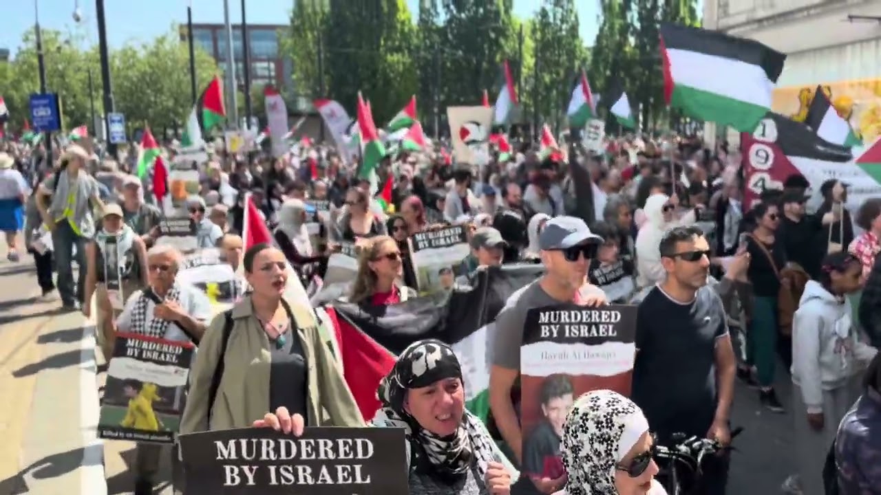 📢 Massive turnout today in Manchester for Palestine! 🇵🇸✊