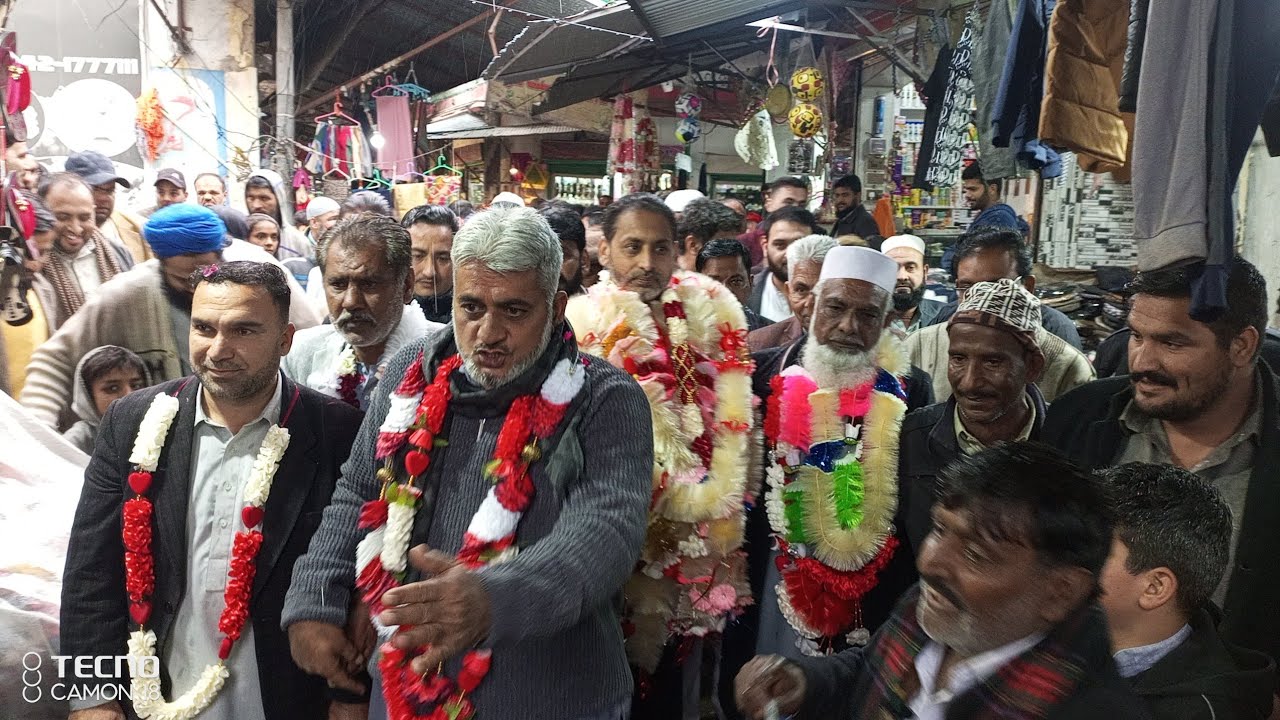 Former candidate Legislative Assembly Azim Bakhsh Chaudhry was warmly welcomed by Central Anjuman..