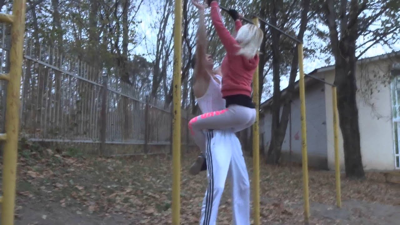 Street workout couple Lithuania 2014
