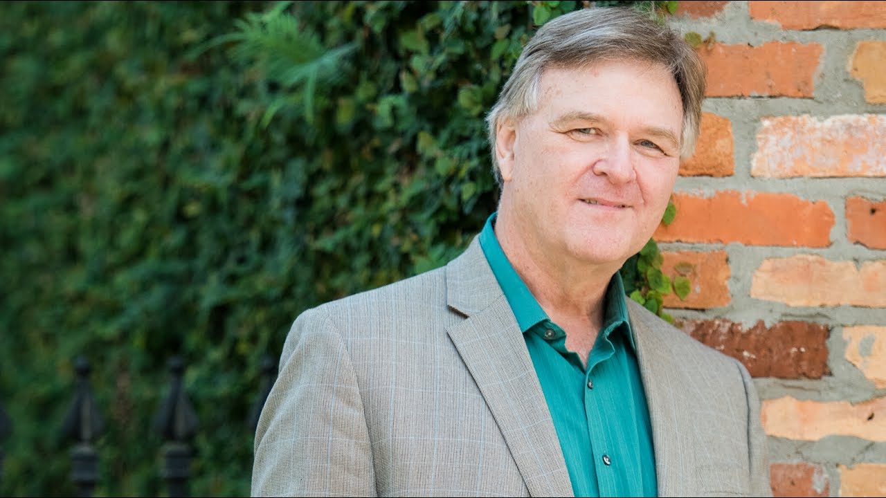 Compendium Podcast - Freddy Davis Author of The Truth Mirage book