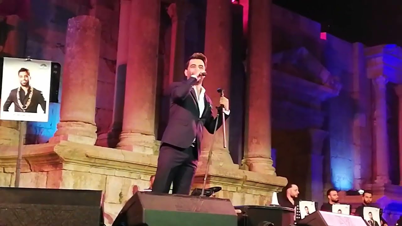 العراقي محمد الفارس موال روعه واغنية بعدك معذبني مهرجان جرش 2018 حفله روعه