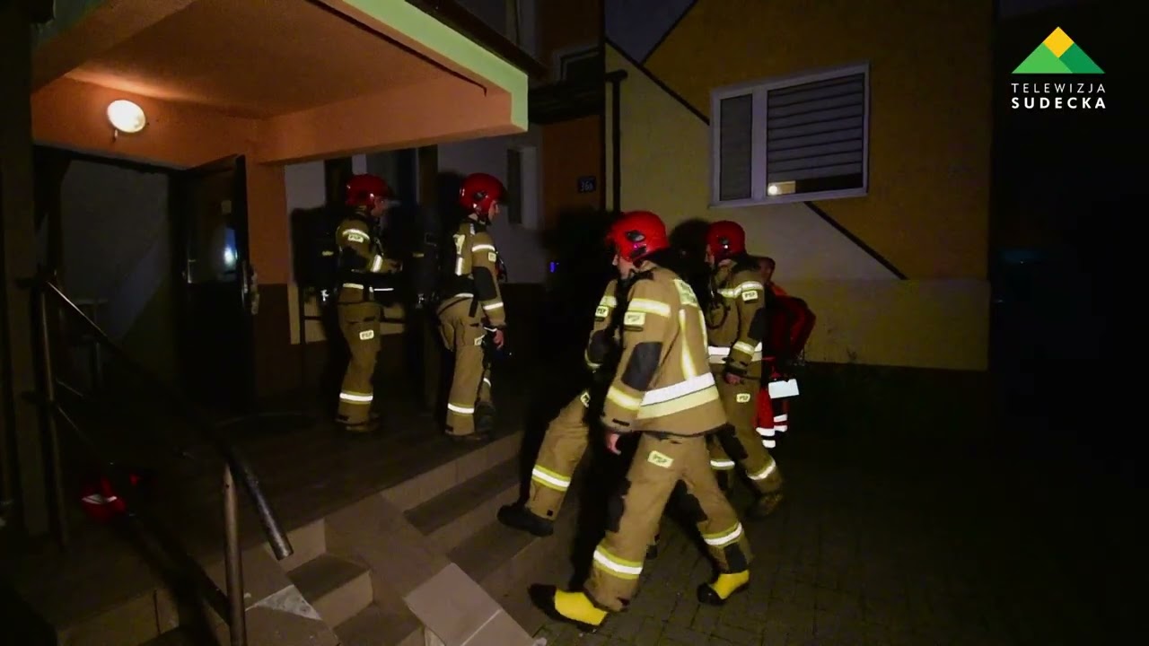 Interwencja straży w bloku na osiedlu różanym