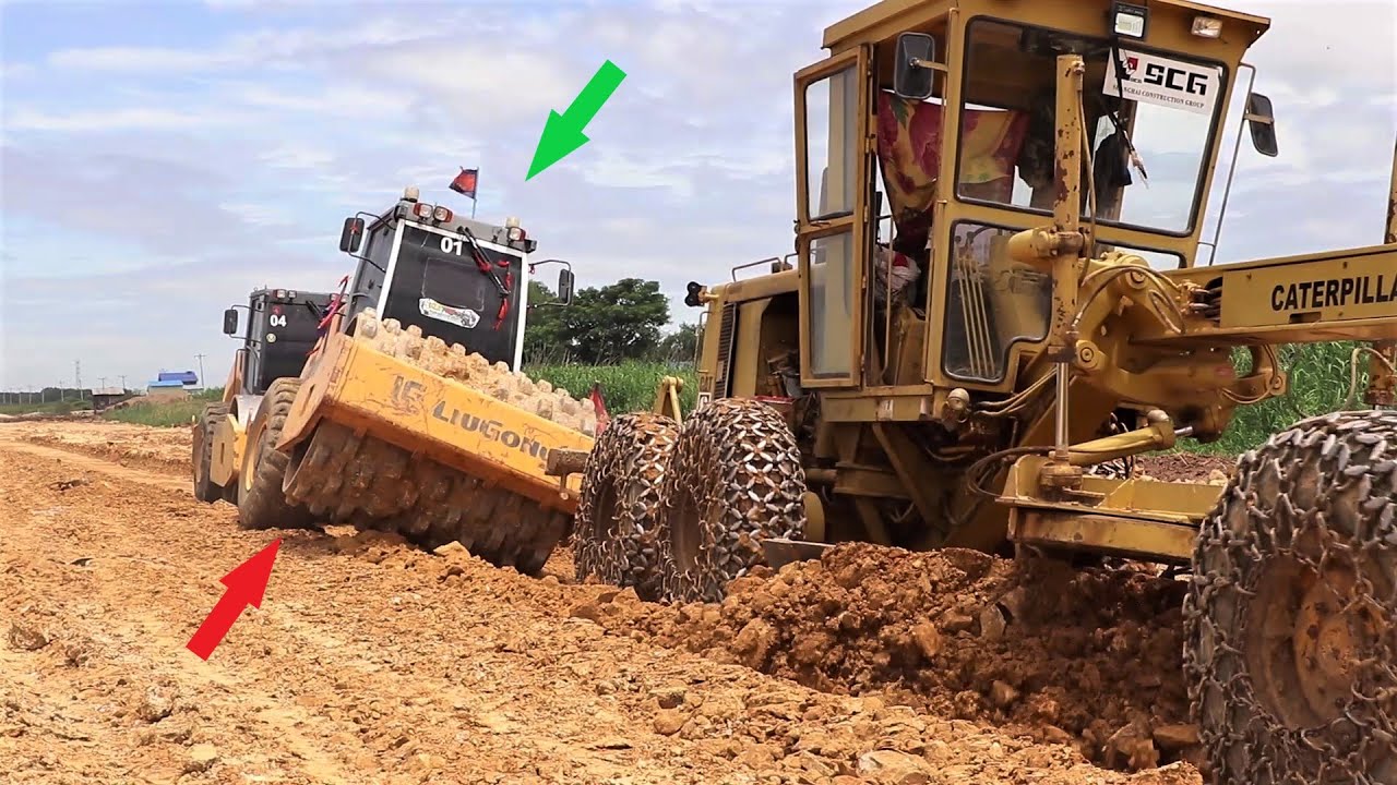 Skills operator road construction machinery,Vibratory roller, Soil compactor and Tyre chain Grader