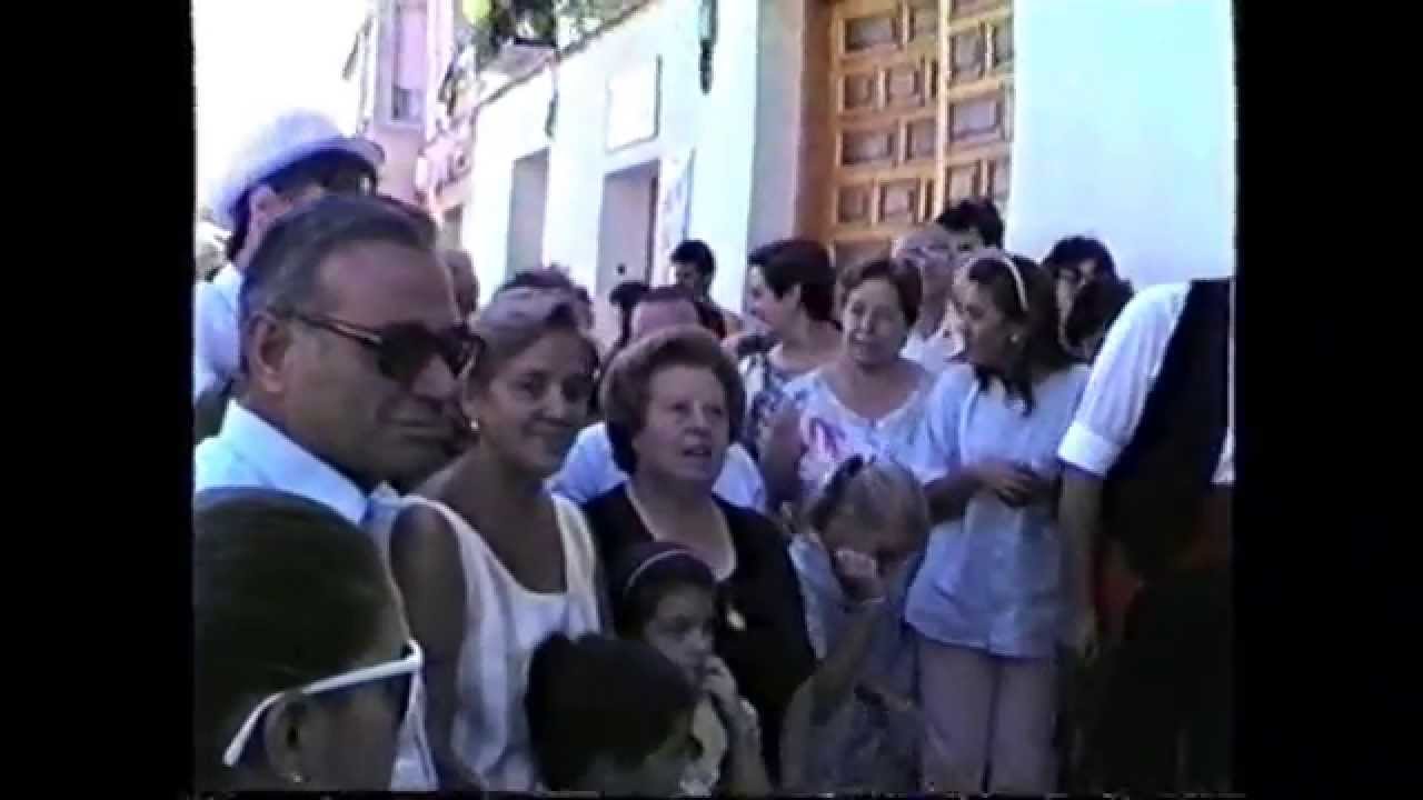 Paseo de la Corporación Municipal de Tembleque. FERIA 1986. Videoteca de Manolo Calvo.
