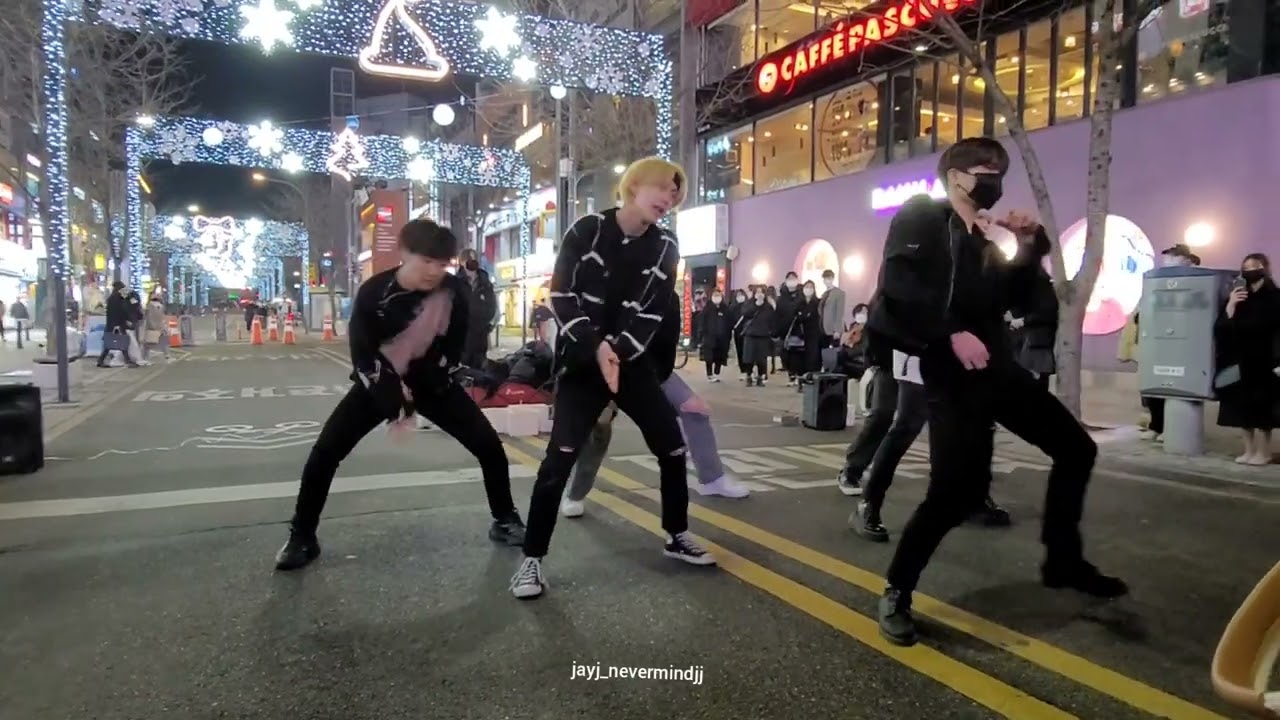 220122❤ ABLUE 에이블루 [에이티즈(ATEEZ) - 멋(The Real)] 신촌 버스킹 (shinchon busking)