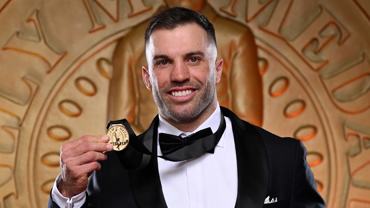 NRL Highlights | 2025 Dally M Medal | James Tedesco claims second medal