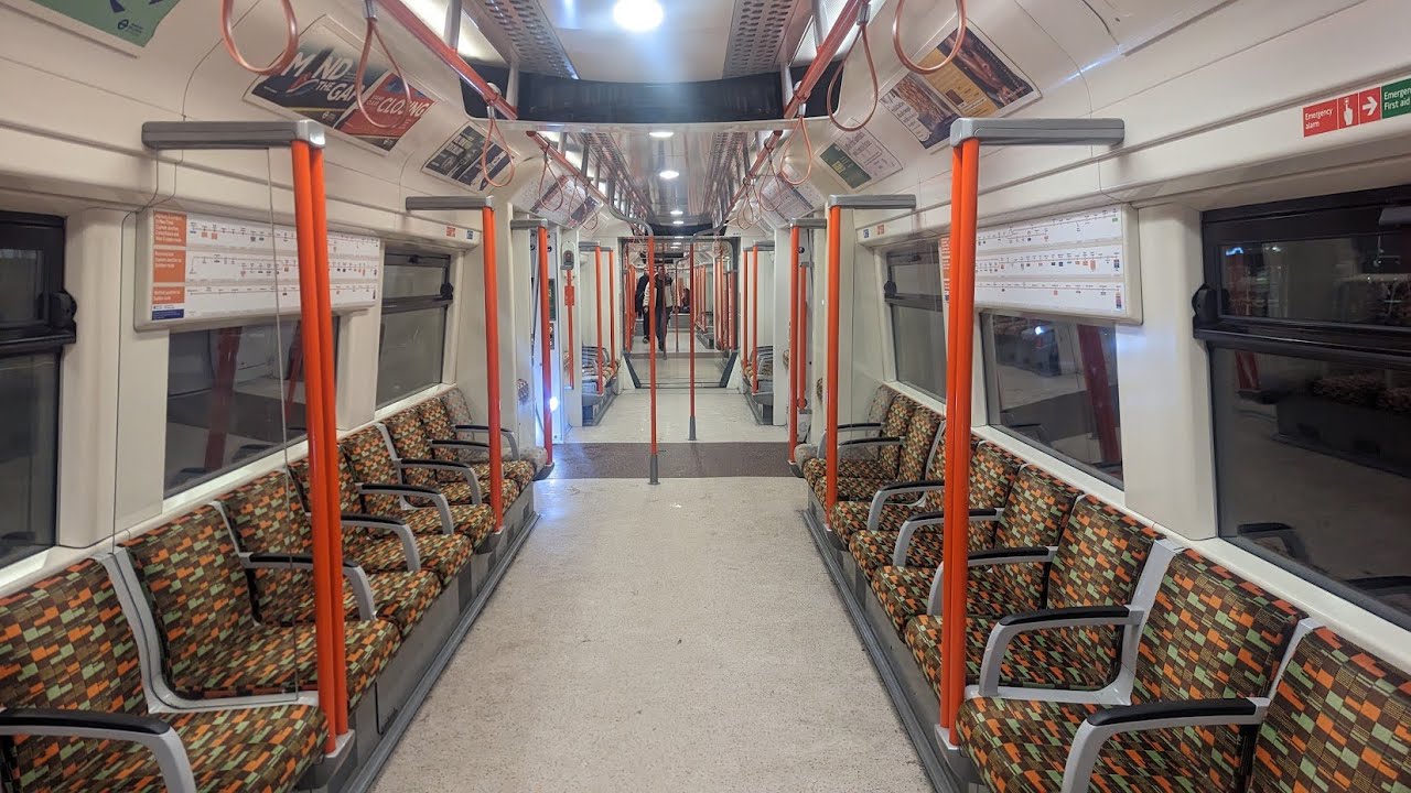 London Overground full journey Stratford to Willesden Junction via Queens Park 08/01/2023