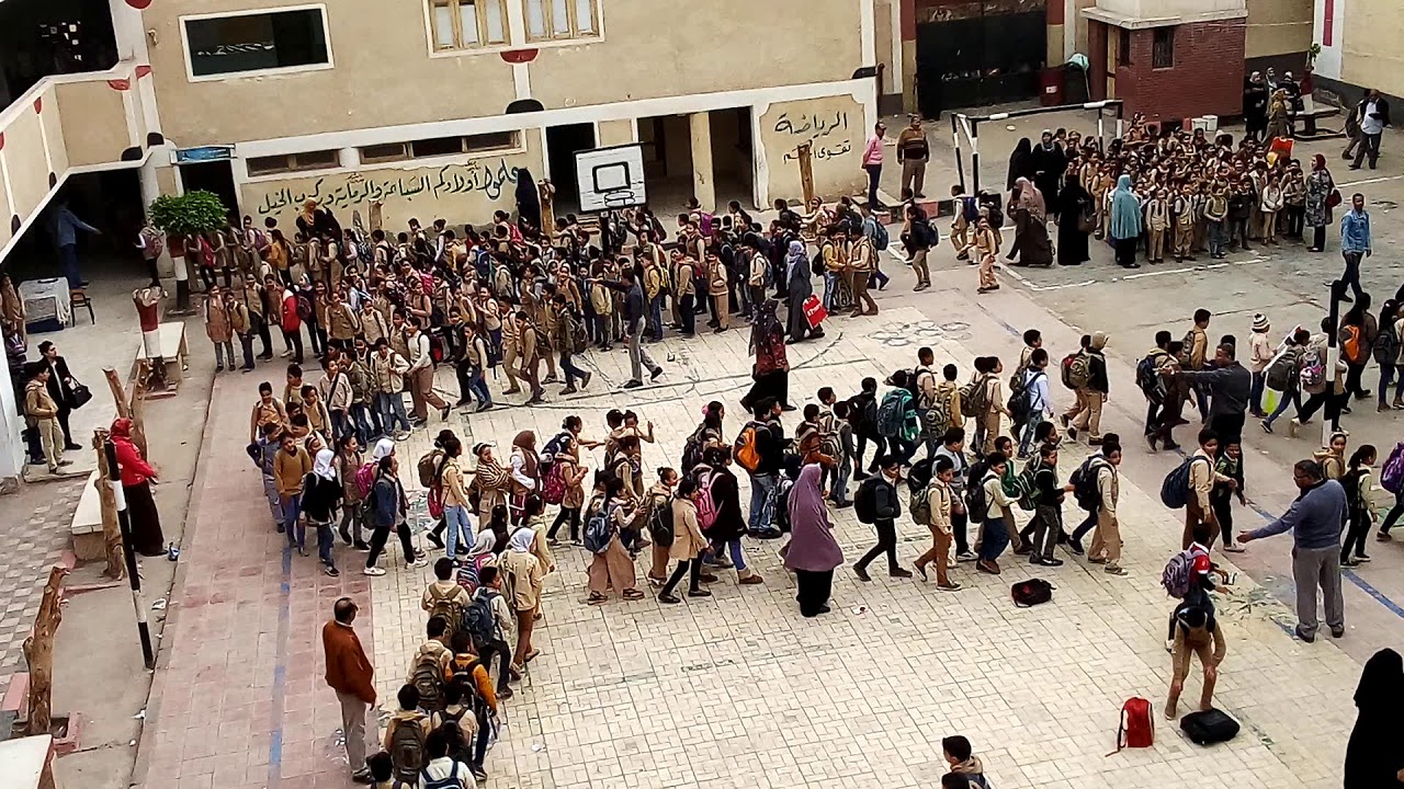 طابور الصباح فى مدرسة سعد زغلول الابتدائيه بكفر الشيخ