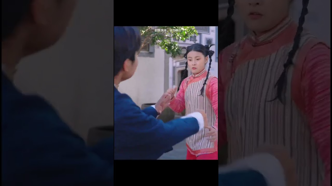 When encountering bad people don t panic. Use both fists to subdue the enemy#Martial arts