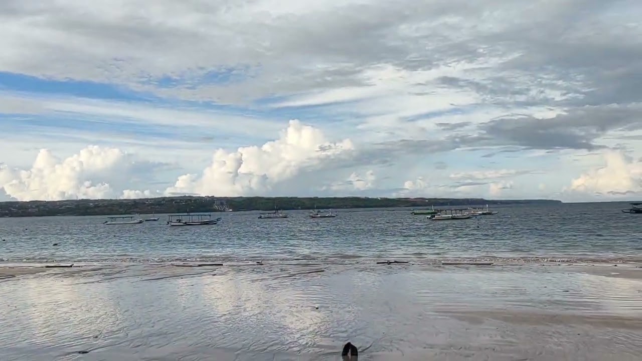 Every Time I See Planes And Sunsets || Pantai Kedonganan Bersih Usai Di Sentil Prabowo Banyak Sampah